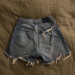 Abercrombie and Fitch Curve Love High Rise 4" Mom Short